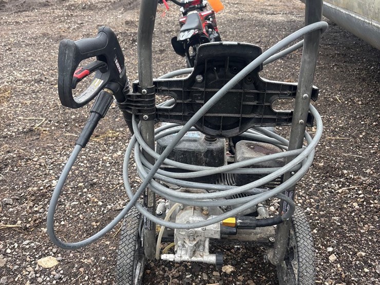 #6318-•-black-max-pressure-washer-(denmark,-wi)-image-3