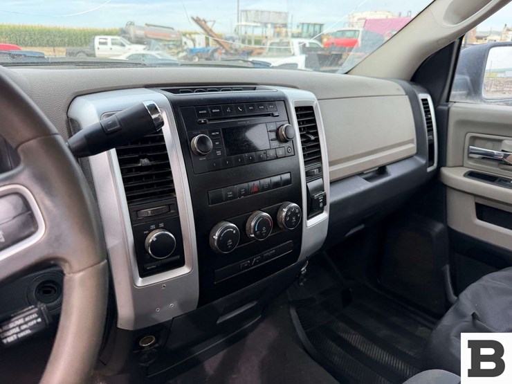 2010-dodge-ram-1500-image-5