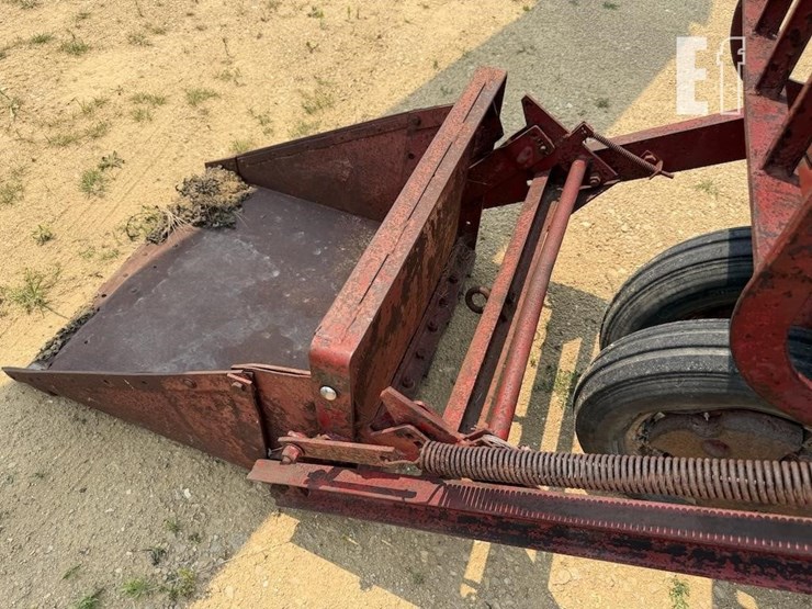 1955-farmall-200-image-8