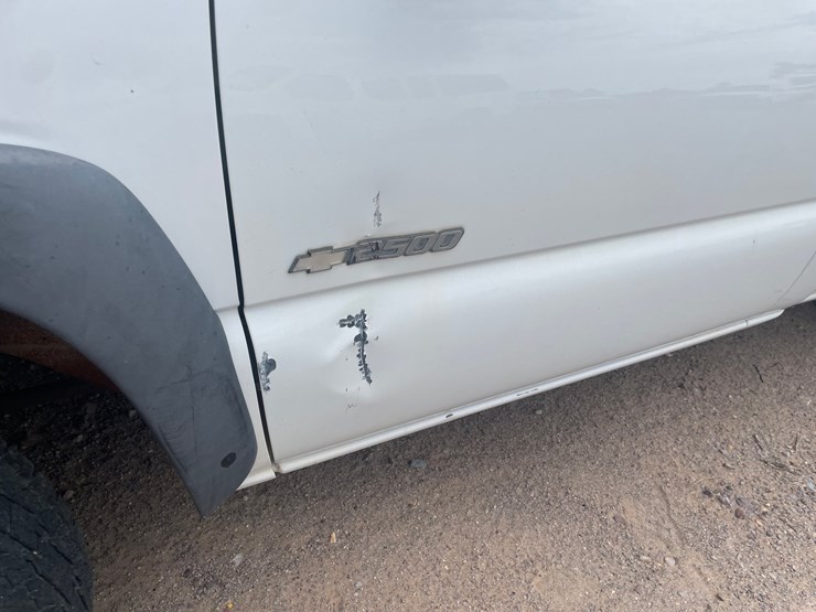 #1877-•-2003-chevy-silverado-pick-up-truck-(has-nm-title)-(offsite-at-nmsu)-image-9
