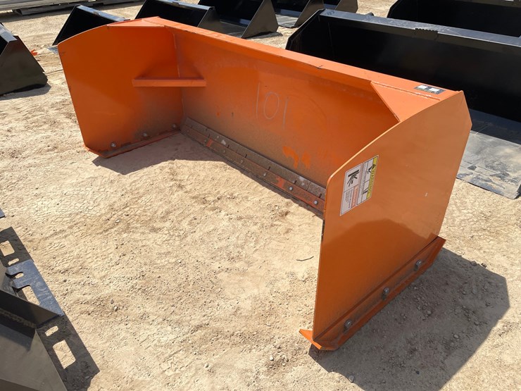 #2244-•-new-84"-skid-steer-snowpusher-attachment-image-1