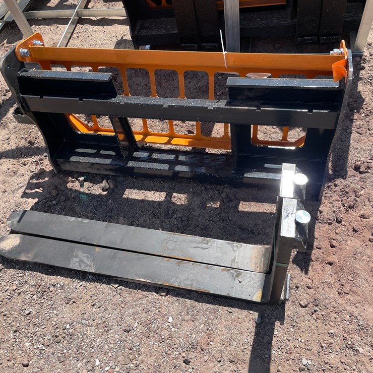 #2420 • Unused 2026 Landhonor Pallet Fork Attachment