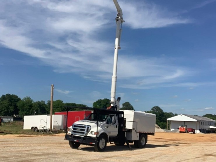 2006-ford-f750-image-8