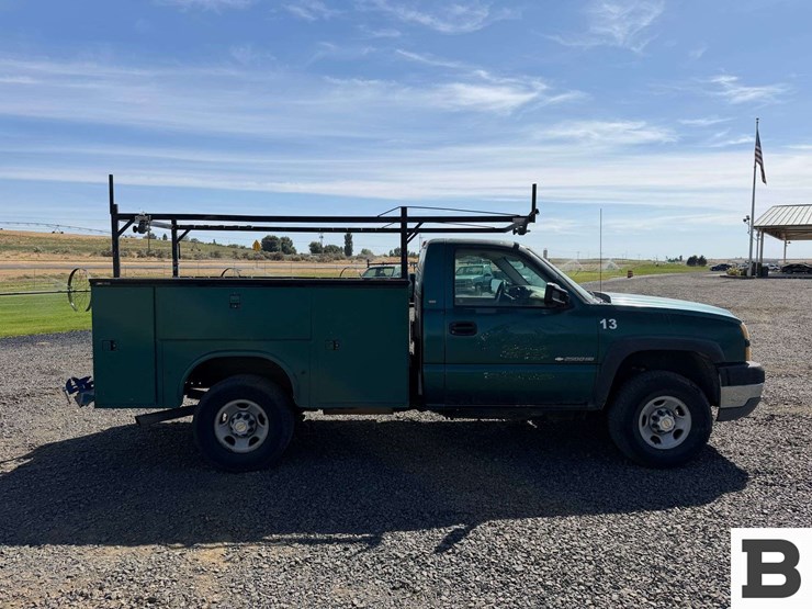 2005-chevrolet-silverado-2500-image-6