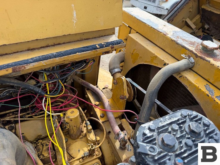 caterpillar-613b-image-49