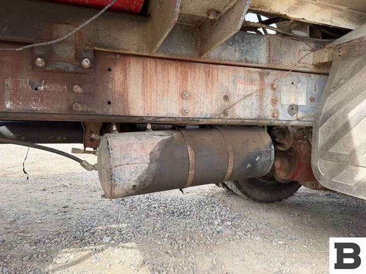 2002-sterling-l9500-image-24