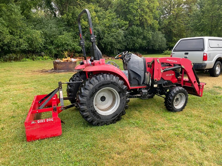 mahindra-1538-hst-image-5