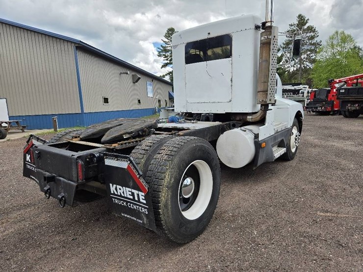 1988-kenworth-t600-image-6