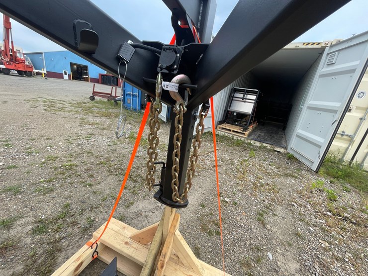 #6319-•-gooseneck-adapter-hitch-(green-bay,-wi)-image-31