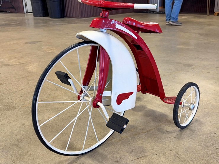 garton-streamliner-tricycle-image-1