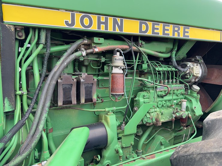 john-deere-8640-image-10