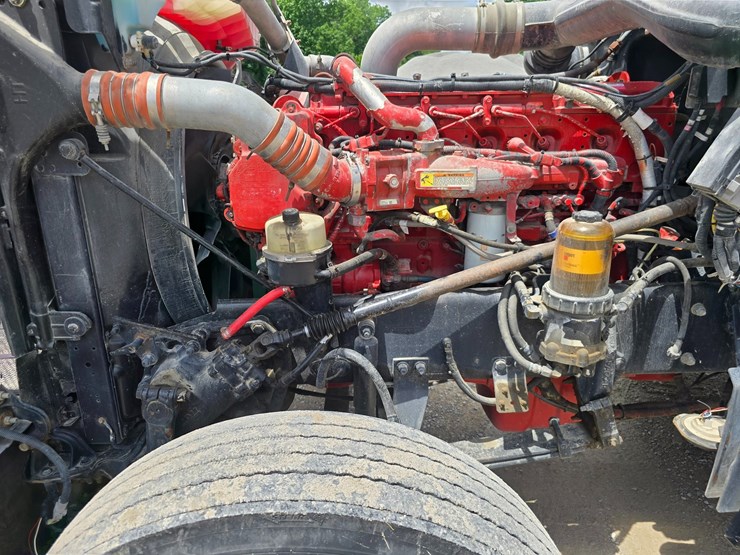 2014-peterbilt-389-image-35