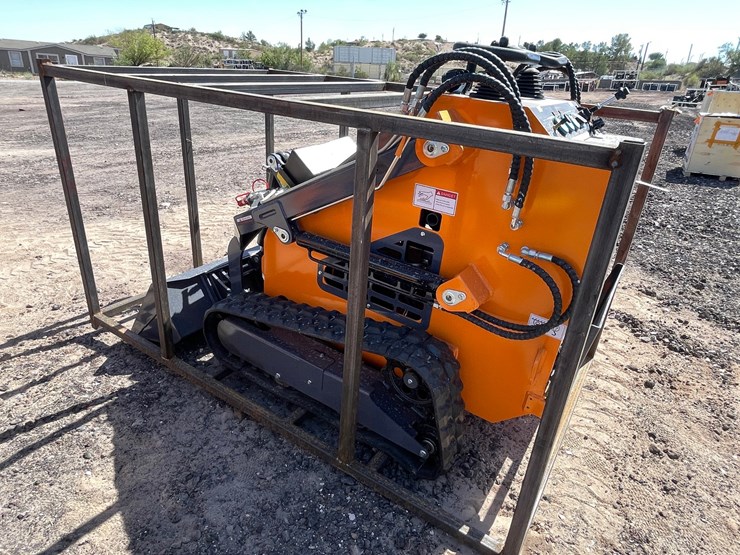 #2066-•-unused-2026-landhonor-mini-skid-steer-loader-image-17