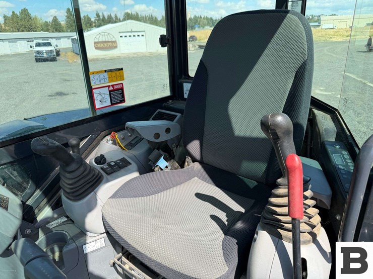 2012-deere-50g-image-44