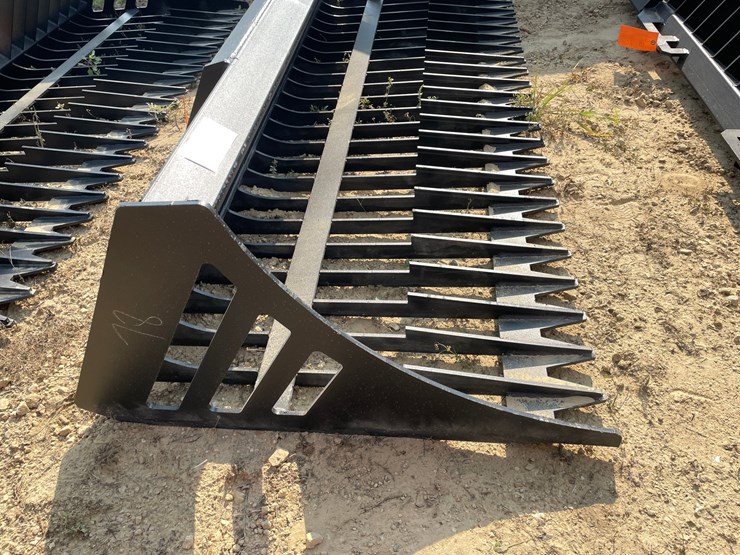 #2526-•-greatbear-skid-steer-rock-bucket-attachment-image-6