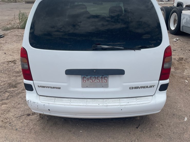 2002-chevrolet-venture-image-4