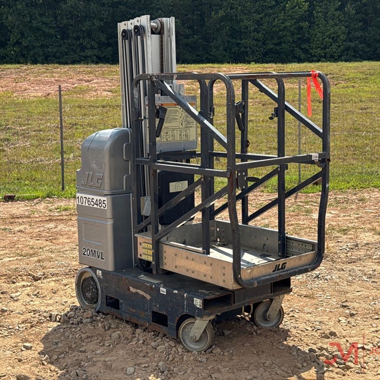 2018 JLG 20MVL