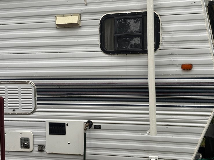 #5944-•-1996-dutchmen-camper-(shawano,-wi)-(has-wi-title)-image-19