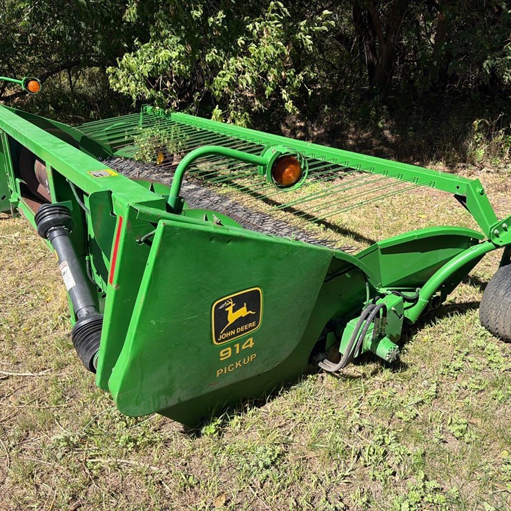 John Deere 914 Header