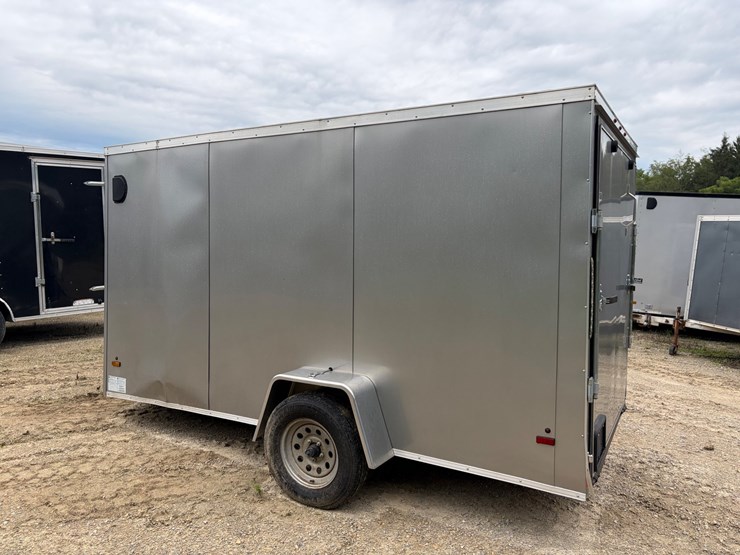 #720-•-2020-forest-river-single-axle-enclosed-trailer-(no-title)(helenville,-wi)-image-5