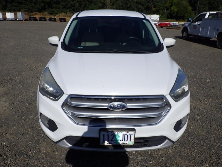 2017-ford-escape-image-8