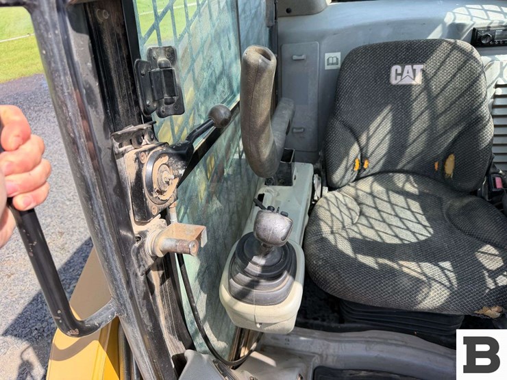 caterpillar-272c-image-32