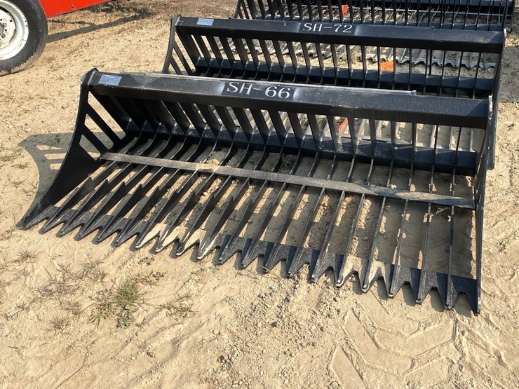 #2528-•-greatbear-skid-steer-rock-bucket-attachment-image-1
