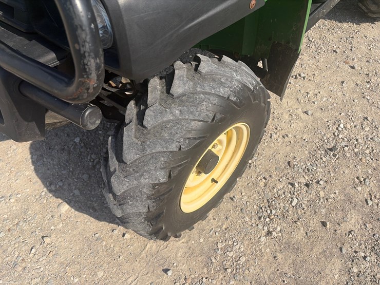 2012-john-deere-gator-image-15