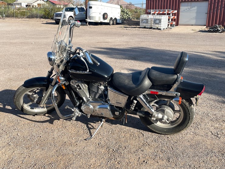 #1863-•-2006-honda-vt1100-(has-nm-title)-image-32