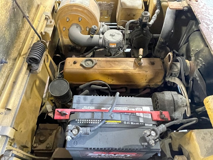 #133-•-cat-pneumatic-forklift-(shawano,-wi)-image-51
