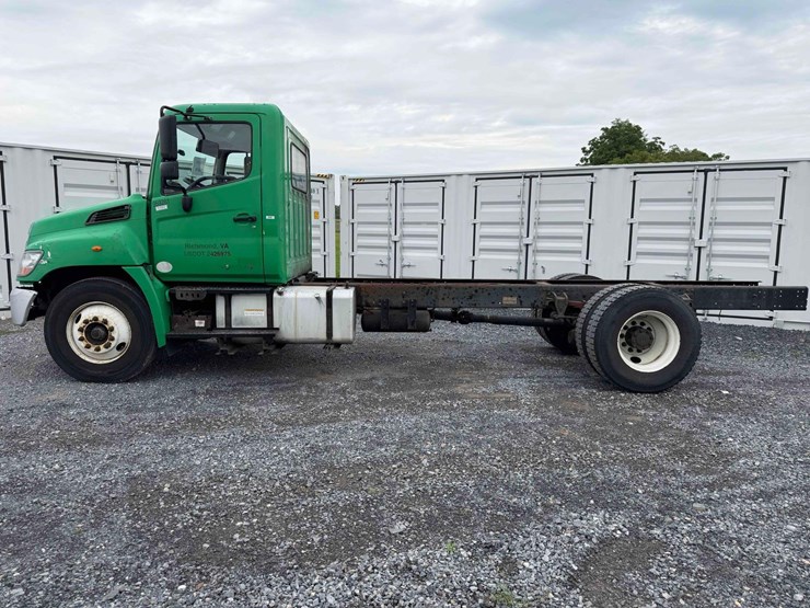 2013-hino-338-image-2