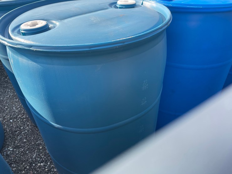 #5124-•-(4)-55-gallon-plastic-drums-image-4