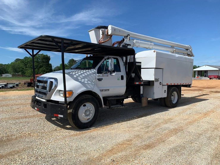 2006-ford-f750-image-1