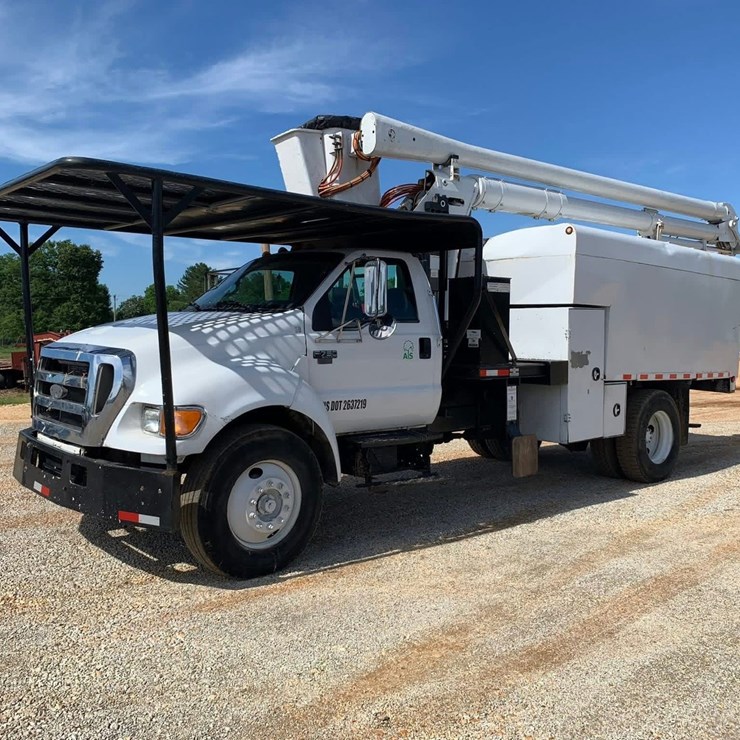 2006 FORD F750
