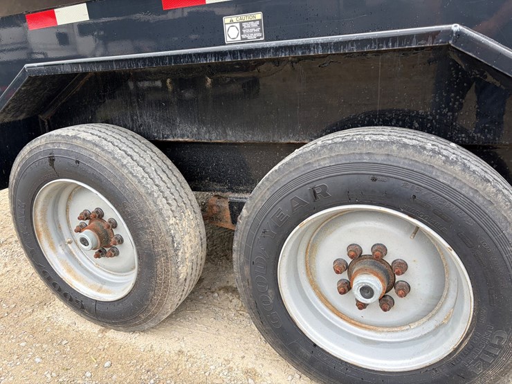 2015-axle-dump-trailer-image-10