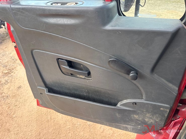 2014-international-durastar-4400-image-33