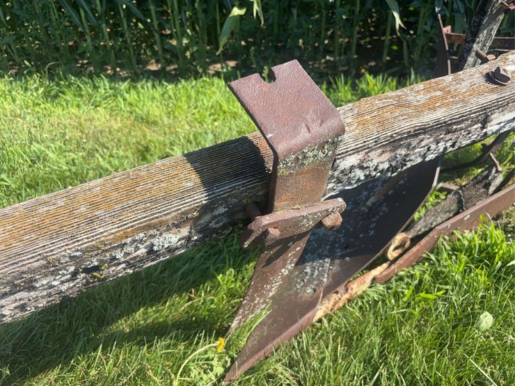 26”-one-bottom-horse-drawn-plow-image-16
