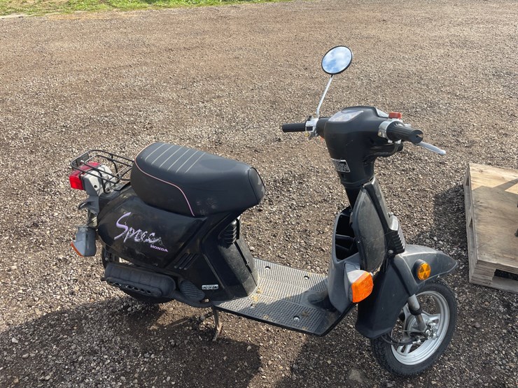 #5085-•-honda-spree-moped-(no-title)-image-4