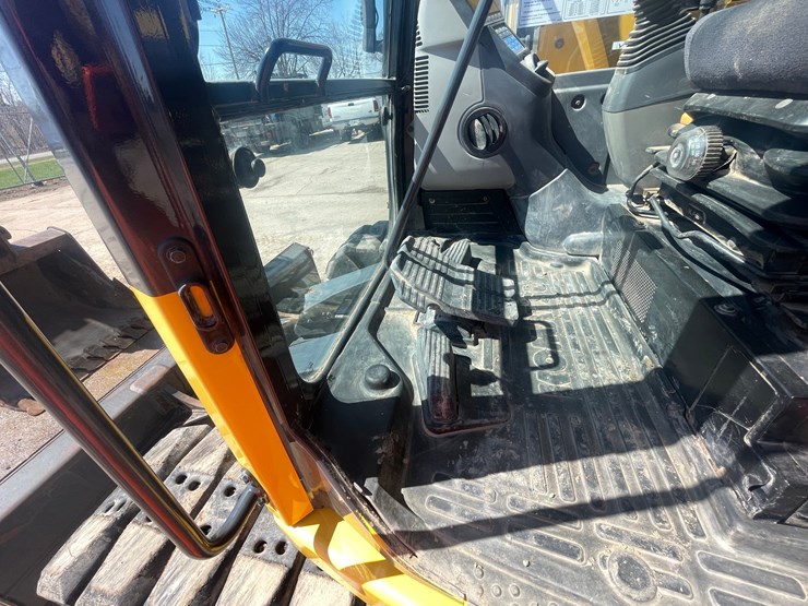 2019-komatsu-pc138us-image-58