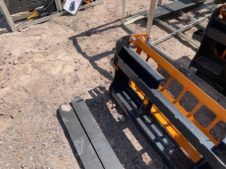 #2420-•-unused-2026-landhonor-pallet-fork-attachment-image-6