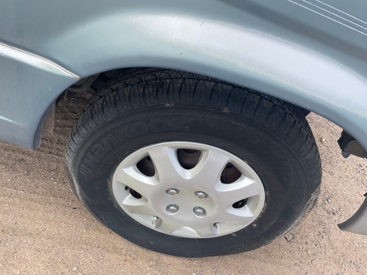 #1882-•-1992-ford-aerostar-xl-passenger-van-(has-nm-title)-(offsite-at-nmsu)-image-7