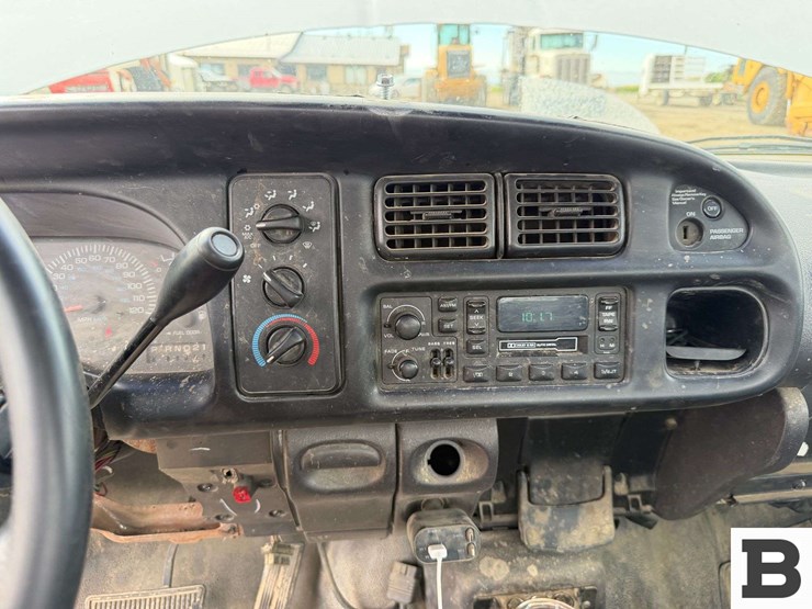 2001-dodge-ram-2500-image-23