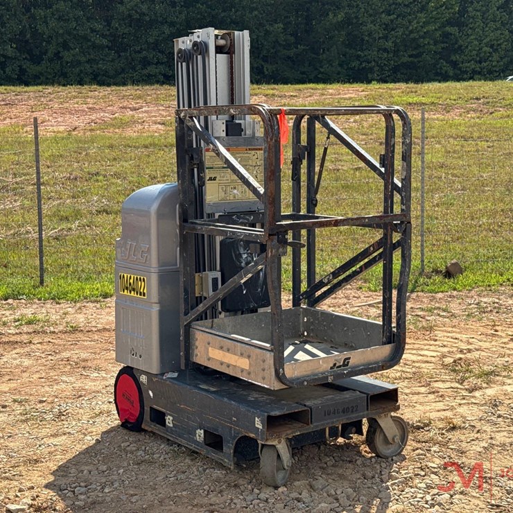 JLG 20MVL