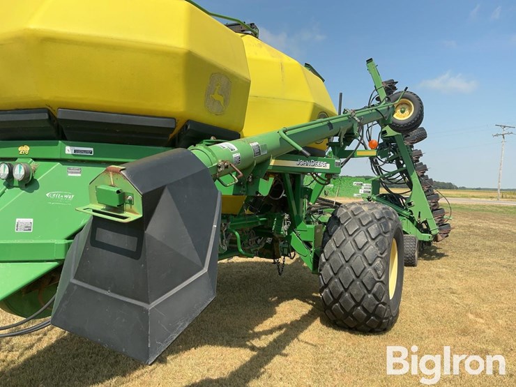 2005-john-deere-1890-image-14