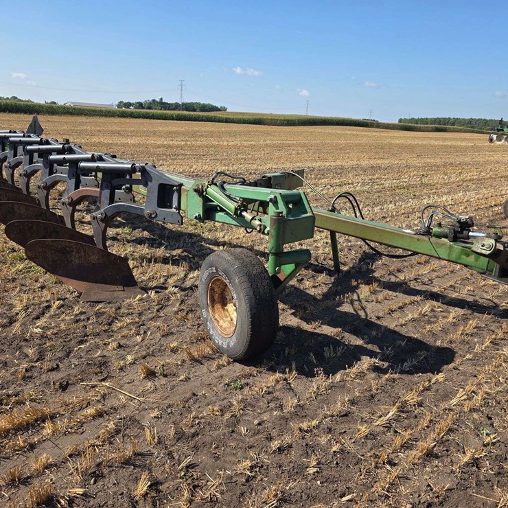 JOHN DEERE 2700