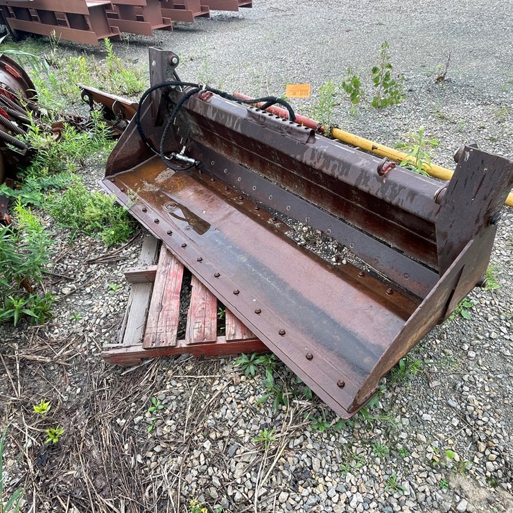 #509 • 4 In 1 Skid Steer Bucket (Green Bay, WI)