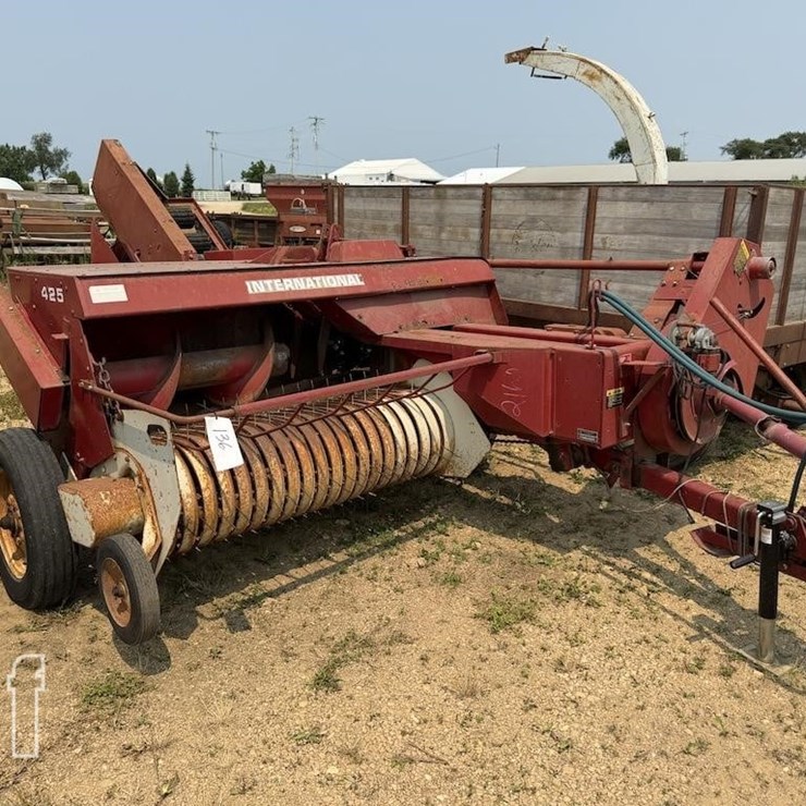 CASE IH 425