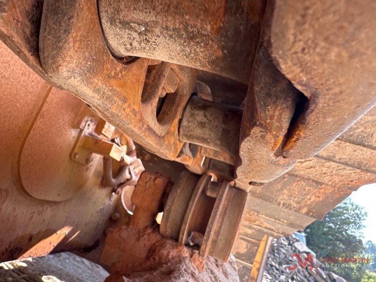 2010-caterpillar-d5k-lgp-image-20