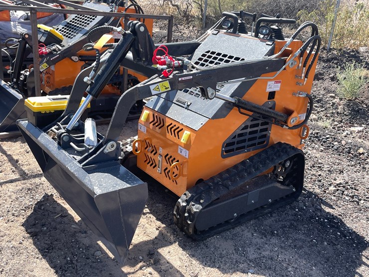 #2067-•-unused-2026-landhonor-mini-skid-steer-loader-image-28