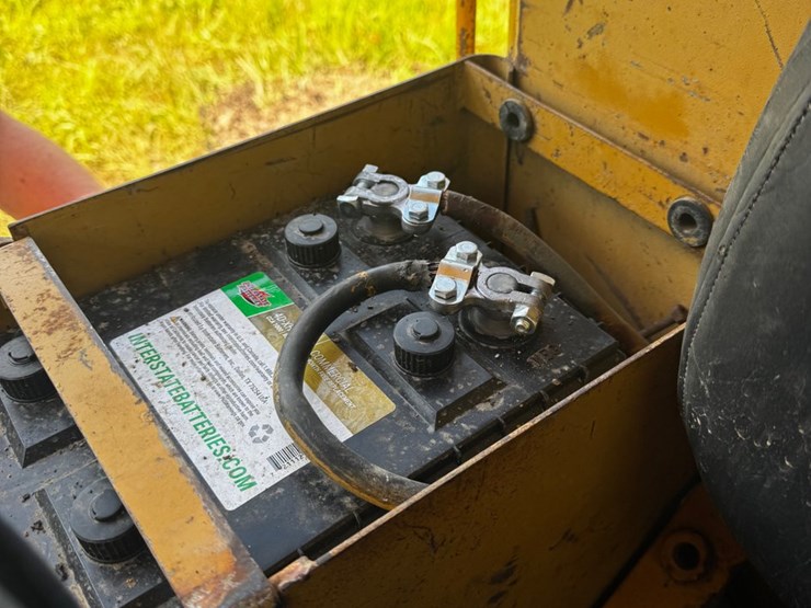 caterpillar-d4d-image-12